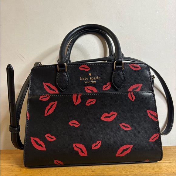 Kate Spade Madison Small Lip Toss Printed Leather Satchel EUC - Picture 1 of 15